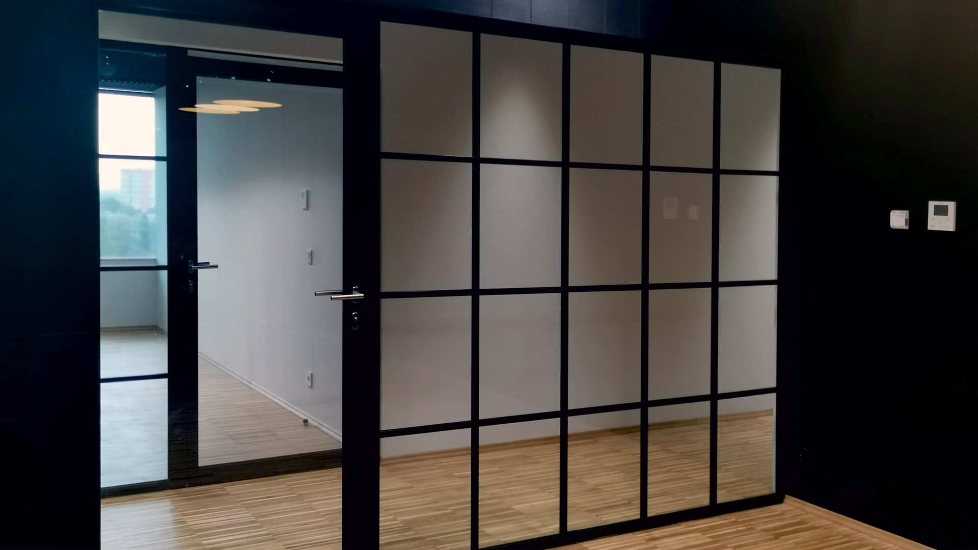 Optimal Office 30